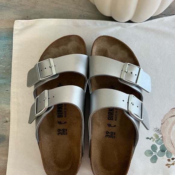 Birkenstock Metallic Silver Sandals - Picture 1 of 2